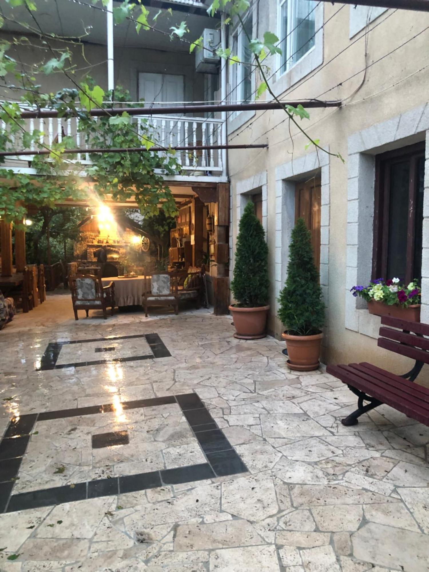 Guest House Anahit Idzjevan Buitenkant foto