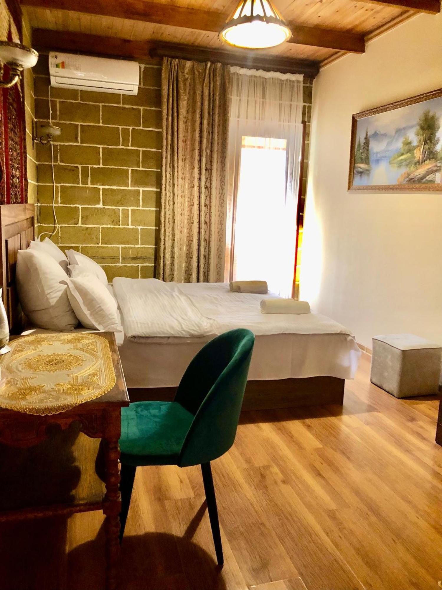 Guest House Anahit Idzjevan Buitenkant foto