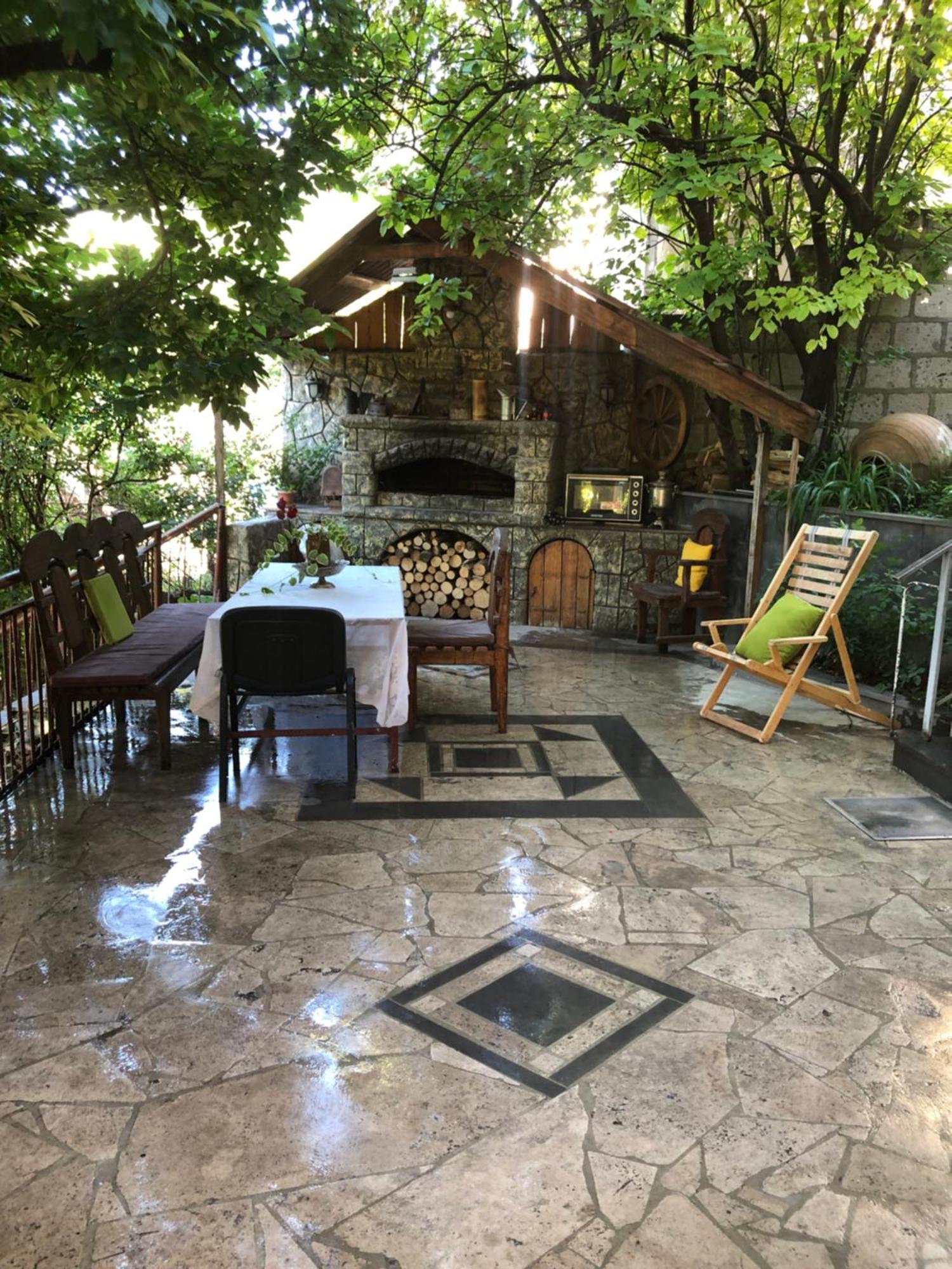 Guest House Anahit Idzjevan Buitenkant foto