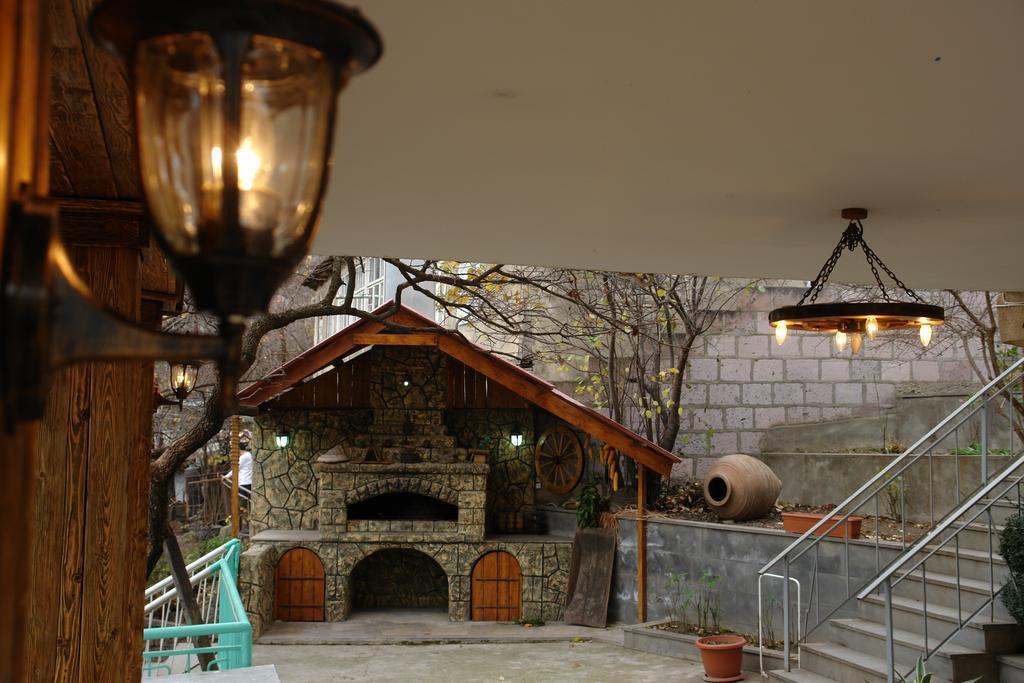 Guest House Anahit Idzjevan Buitenkant foto