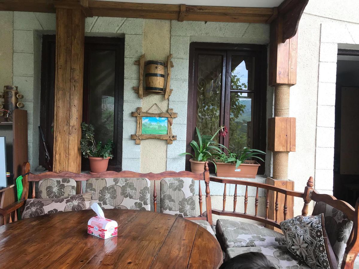 Guest House Anahit Idzjevan Buitenkant foto